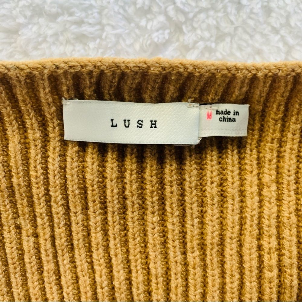 Lush Camel Colored Faux Wrap Crisscross Vneck Knit Chunky Sweater | Medium - Picture 2 of 7